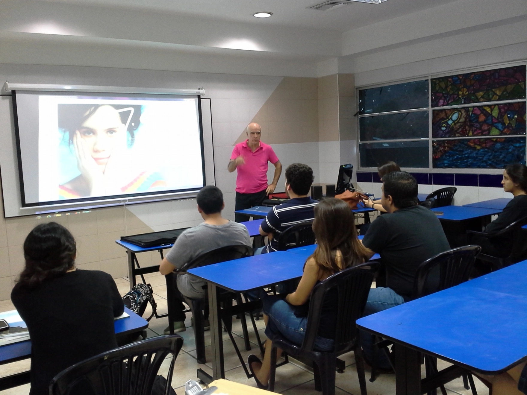 Conferencia en la Universidad Federico Santa Maria Campus Guayaquil a alumnos de arte.